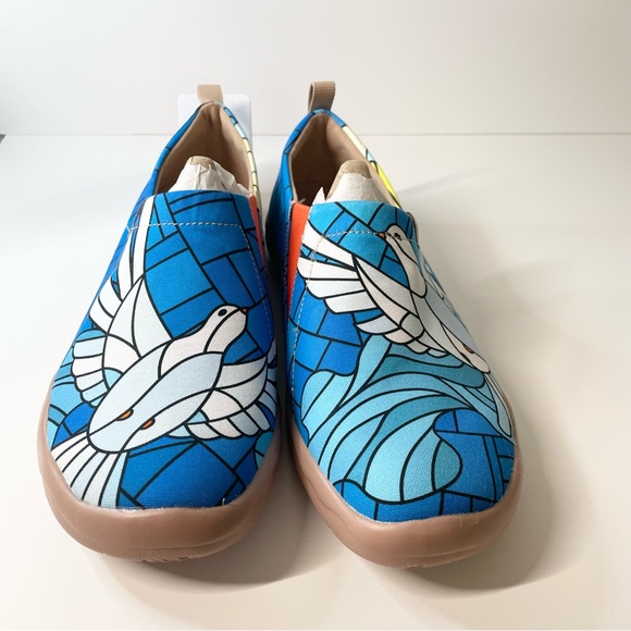 Men Size 9.5 NWT UIN Slip On Shoes Canvas Comfortable Loafers Hope - Picture 3 of 6